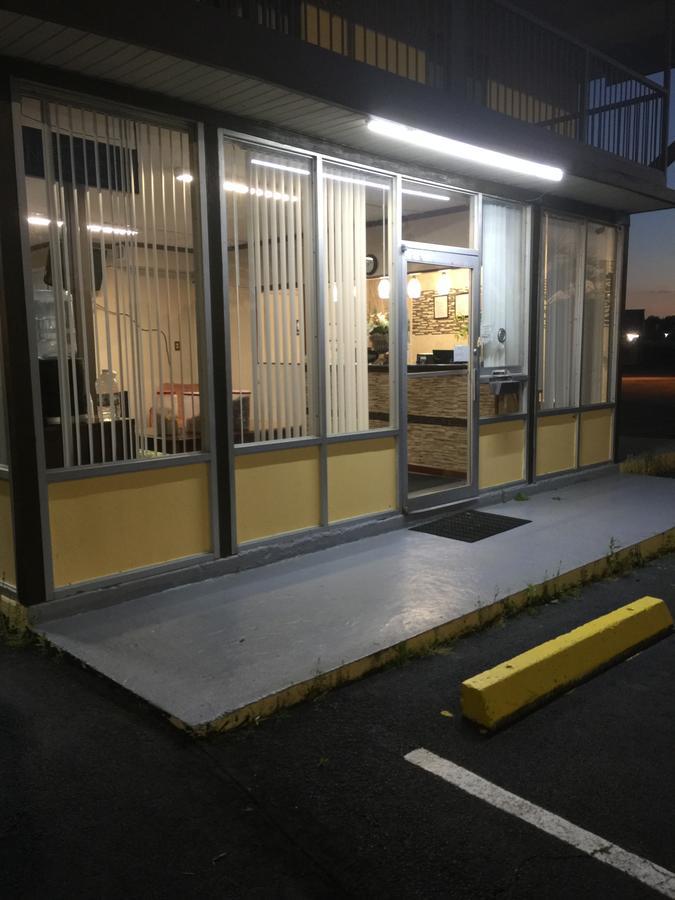 Hope Inn 莱诺克斯 外观 照片