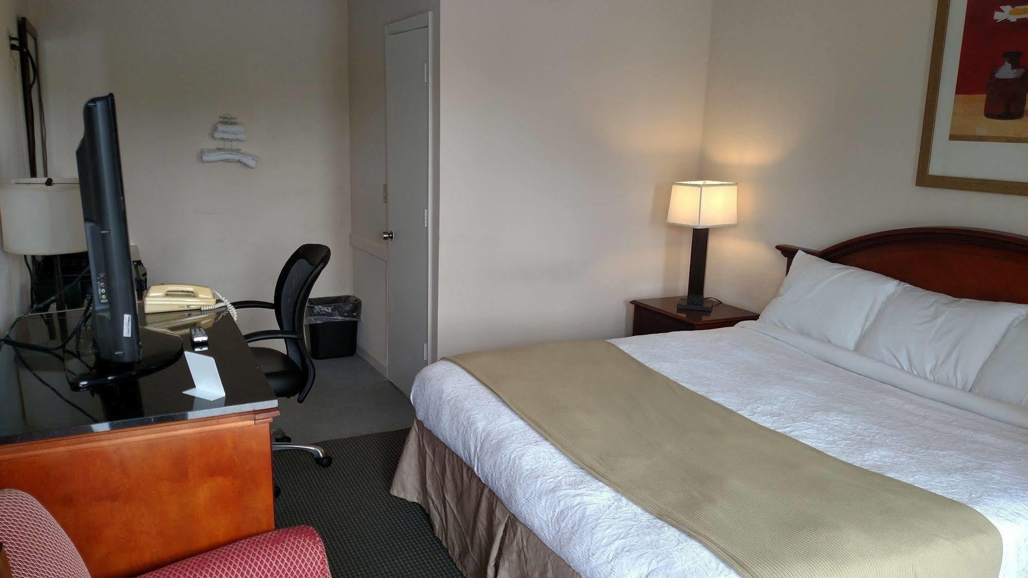Hope Inn 莱诺克斯 外观 照片